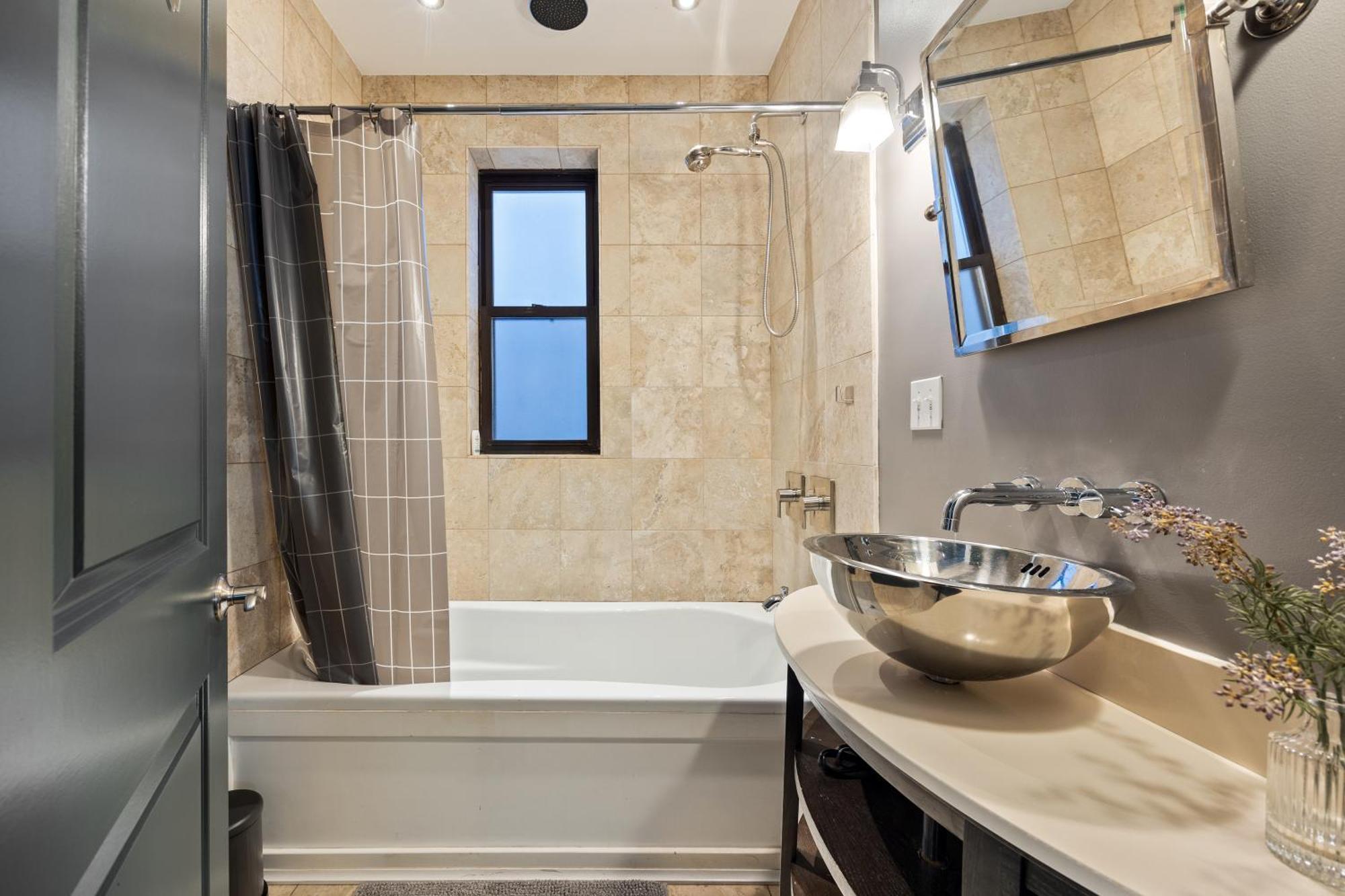 Wrigleyville Suites Chicago Exteriör bild